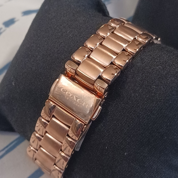 NWT! Rose Gold COACH Watch - Picture 11 of 14